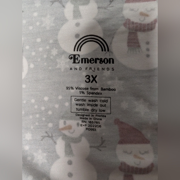 NWT Emerson and Friends Womens 3X Snow People Pajama Top - Picture 3 of 9